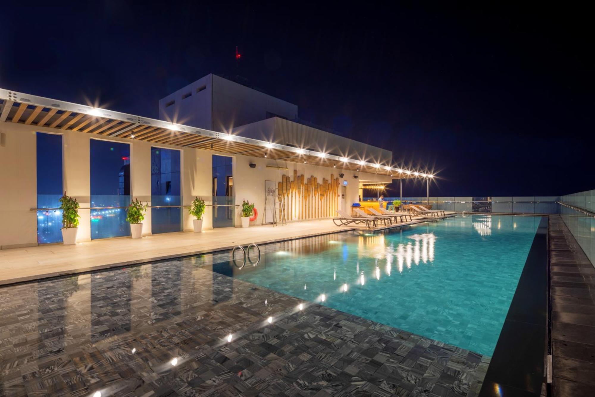 Anya Premier Hotel Quy Nhon Exterior photo